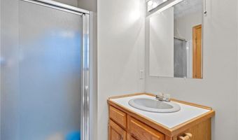 3 Betsy Dr, Bristol, RI 02809