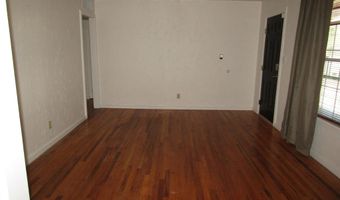 917 S 6th St, Artesia, NM 88210