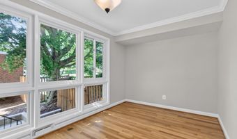 10228 HATHERLEIGH Dr, Bethesda, MD 20814