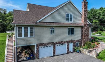 38 Greenridge Dr, Brookfield, CT 06804
