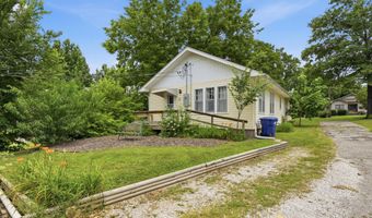 528 E 15th St, Baxter Springs, KS 66713