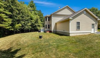 36 Summit Rd, Bedford, NH 03110