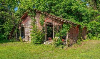 945 Snyder Rd, Arkadelphia, AR 71923