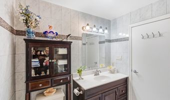 1432 Mizzen Ave, Beachwood, NJ 08722