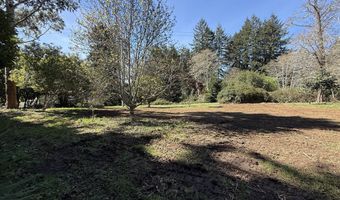 1300 HAMPTON Rd, Brookings, OR 97415