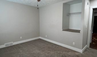 1302 Barnes St, Albion, MI 49224