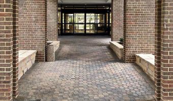 6101 EDSALL Rd 312, Alexandria, VA 22304