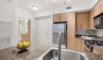 1021 N GARFIELD St 233, Arlington, VA 22201