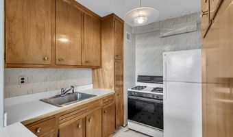 510 Deal Lake Dr 8F, Asbury Park, NJ 07712