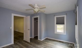 948 Riceville Rd, Asheville, NC 28805