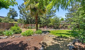 772 St Andrews Cir, Ashland, OR 97520