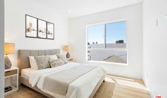 542 N Serrano Ave, Los Angeles, CA 90004