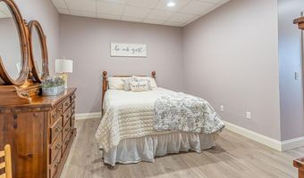 15590 Piper Spring Ave, Abingdon, VA 24210