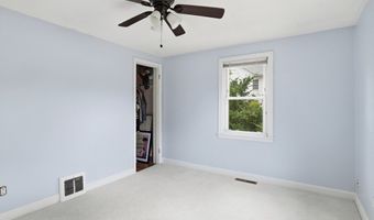 122 Southwick St, Agawam, MA 01030