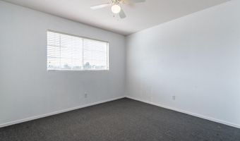 1070 W LARK Dr, Chandler, AZ 85286