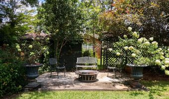 205 Valley Dr, Americus, GA 31709