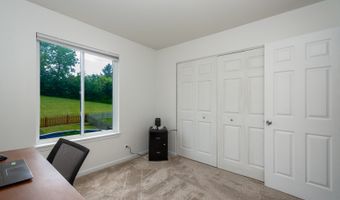 1231 Edgewater Ln, Antioch, IL 60002