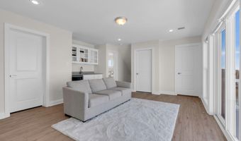 42 Carlyle Dr, Bayville, NJ 08721