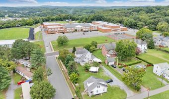 901 Bedford Ave, Altavista, VA 24517