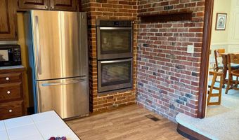 2822 Country Club Dr, Atlantic, IA 50022