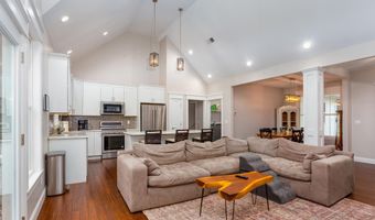 1320 Little Fudges Creek Rd, Barboursville, WV 25504