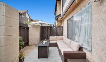 5465 Newcastle Ave 6, Encino, CA 91316