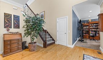 2820 Ashwood Dr, Alliance, OH 44601