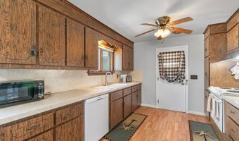 24 N Coe Ln, Ansonia, CT 06401