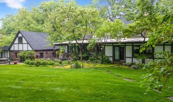 535 Forest Glen St, Ames, IA 50014