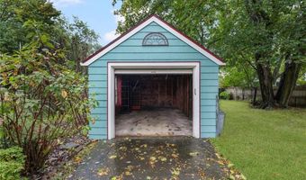 154 Armington St, Cranston, RI 02905