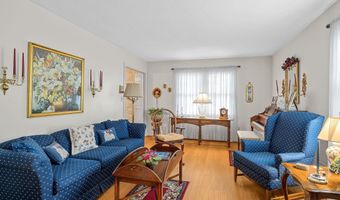 107 Forestdale Dr, Boiling Springs, SC 29316