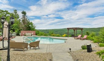 141 Lakewood Dr, Alton, NH 03810