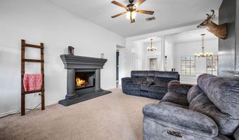 207 Deer Creek Dr, Alvord, TX 76225