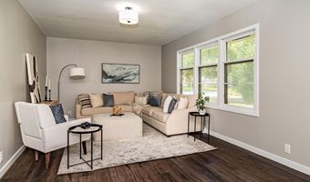 228 Hilltop Rd, Ames, IA 50014