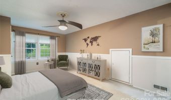6 Hillview Cir, Asheville, NC 28805