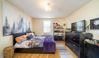 118 W 46TH St, Bayonne, NJ 07002
