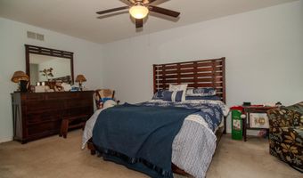 202 W DARBY Cir, Dover, DE 19904