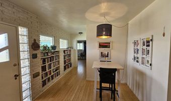 1131 Tracy Pl, Carlsbad, NM 88220