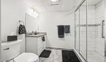 2785 Maitland Dr, Ann Arbor, MI 48105