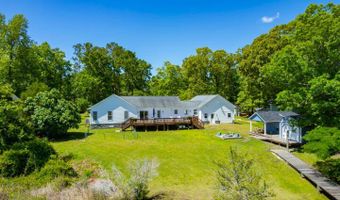 738 Dawson Creek Rd, Arapahoe, NC 28510