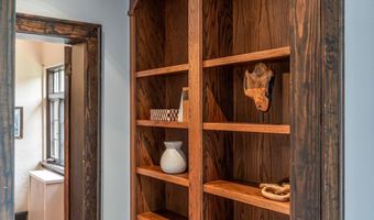 21 Lynwood Rd, Asheville, NC 28804