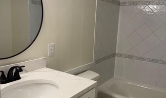 7905 DASSETT Ct 304, Annandale, VA 22003