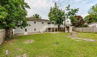 5 Standish Ave, North Providence, RI 02911