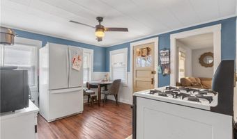 32 Union St, East Greenwich, RI 02818