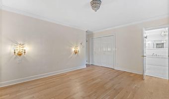 11 Gregory Rd, Cos Cob, CT 06807