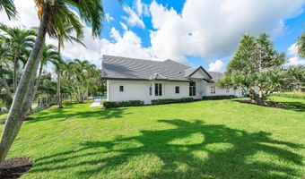 100 Glenbrook Ct, Atlantis, FL 33462