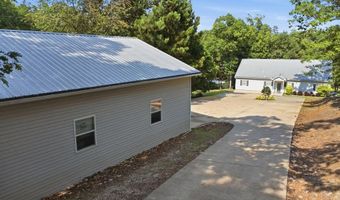 671 Englewood Dr, Abbeville, AL 36310