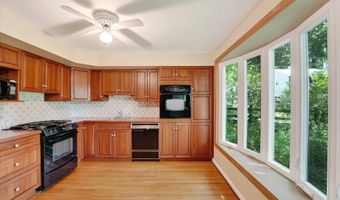 178 HONEYWELL Dr, Claymont, DE 19703