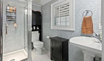 4429 NEPTUNE Dr, Alexandria, VA 22309