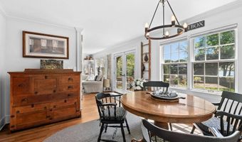 8 Seagate Rd, Darien, CT 06820